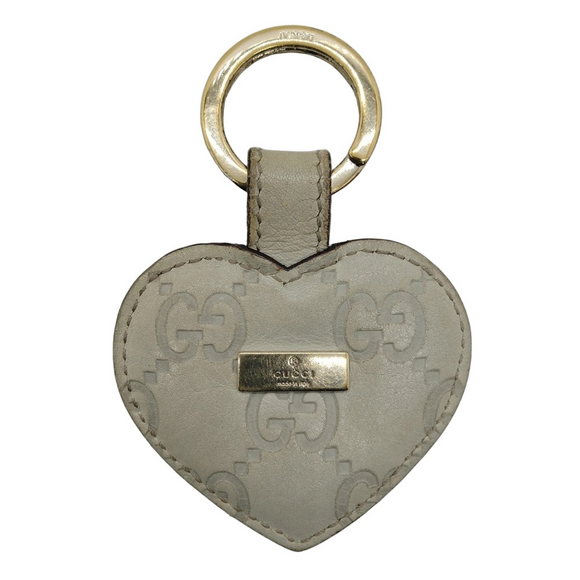 Gucci Off White Leather Heart Keychain EUC - Picture 1 of 3